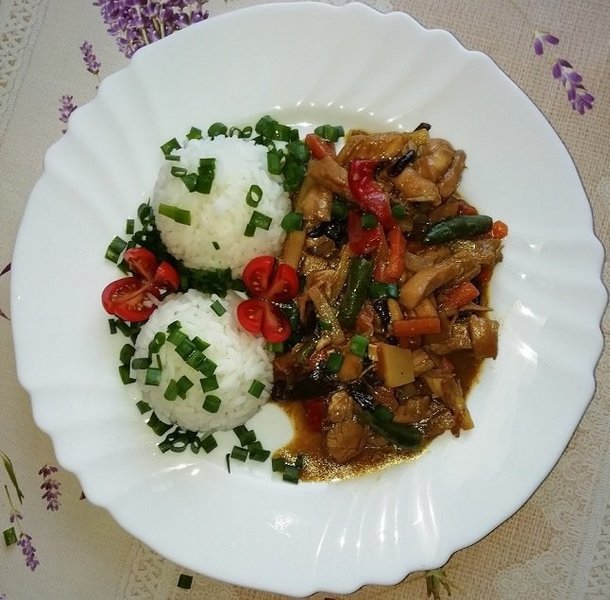 Čína s jazmínovou ryžou.jpg