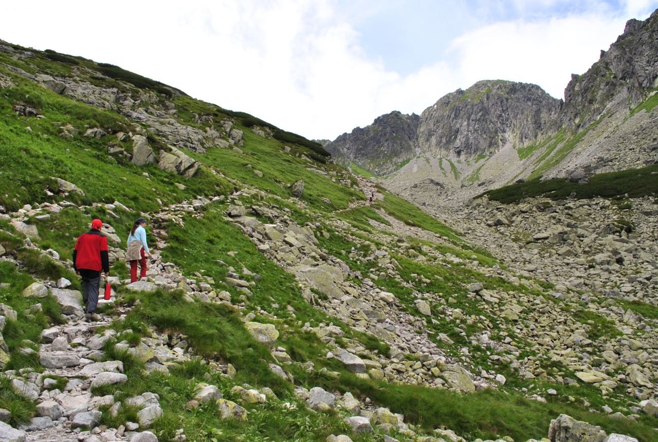 Veci odložené v izbe, smer Jahňací štít (júl 2011)