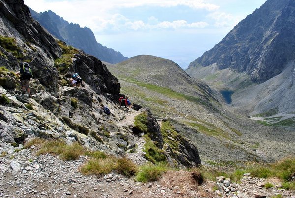 Pohľad z Poľského hrebeňa - 2200 m.n.m - náročný výstup cez reťaze (august 2011)